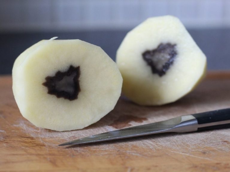 Expert Tips To Stop Homegrown Potatoes Rotting In The Ground Home